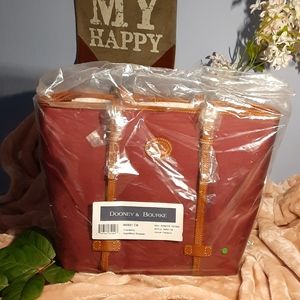 NWT Dooney & Bourke EastWest Shopper-CRANBERRY